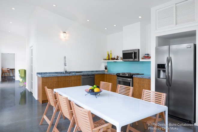 Hale Kilo I'a, Hale Kilo I'a by H-1 F+N Design-Build Collaborative, H-1 F+N Design-Build Collaborative, Chibi Moku, Hawaii, beach home, beach house, architecture, design, modern architecture, Hawaiian architecture, kitchen, dining room