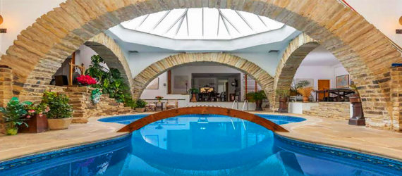 Hobbit home, hobbit hole, hobbit home with indoor pool, luxury hobbit home, hobbit house, Arthur Quarmby, Wm. Sykes & Son, earth sheltering, earth house, earth home, Underhill, England, Britain, UK, J.R.R. Tolkien, Lord of the Rings, The Hobbit