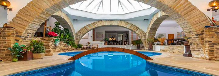 Hobbit home, hobbit hole, hobbit home with indoor pool, luxury hobbit home, hobbit house, Arthur Quarmby, Wm. Sykes & Son, earth sheltering, earth house, earth home, Underhill, England, Britain, UK, J.R.R. Tolkien, Lord of the Rings, The Hobbit
