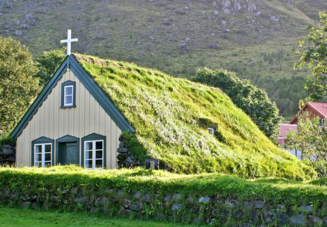 Hofskirkja church, turf church, island turf church, earth-bermed houses, earthen architecture, Icelandic turf churches, Iceland turf homes, green infused homes, green roof, sod-topped longhouses,