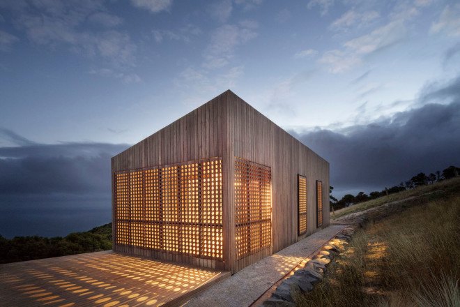 Jackson Clements Burrows, australia, moonlight cabin, beach cabin, cliff cabin, cliff house, sustainable wood, louvred shutters, cross-ventilation