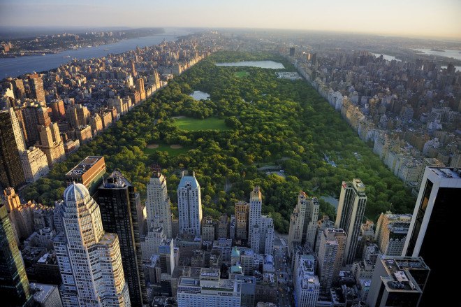 heat waves, global warming, hot summers, heat-related deaths, elderly, sick people, homeless population, low-income, mayor bill de blasio, bill de blasio, onenyc plan, onenyc, sustainability plan, fighting climate change, air conditioning, cooling centers, public health