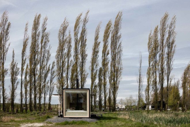 Off-grid cabin by Ark Shelter, prefab galloping, off-grid cabin, off-grid prefab cabin, wind-powered cabin