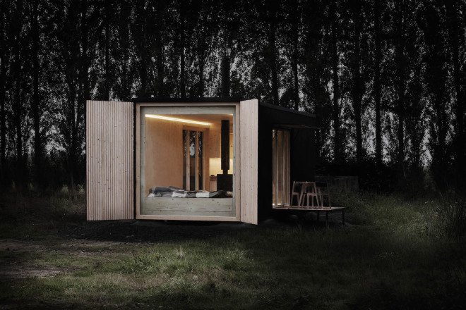 Off-grid cabin by Ark Shelter, prefab galloping, off-grid cabin, off-grid prefab cabin, wind-powered cabin