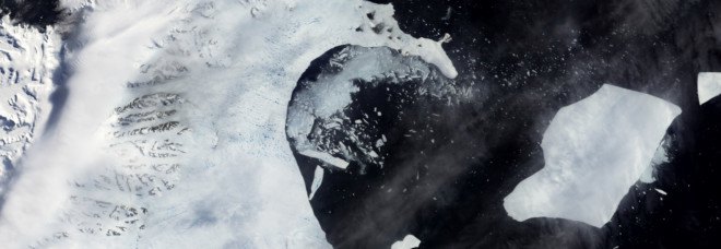 larsen c ice shelf, antarctic peninsula rift, larsen c rift, antarctic ice shelf rift, antarctic shelf crack, larsen c shelf crack, antarctica and climate change, antarctica iceberg, larsen c iceberg, larsen c ice calving event, antarctica ice calving