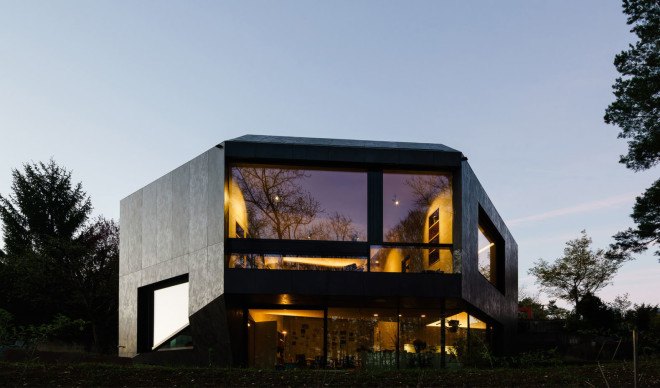 Casa Forest, Switzerland, forest residence, Basel, Daluz Gonzalez Architekten, green architecture, double-height space, natural light