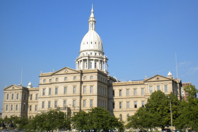 lansing michigan pipes, lansing michigan lead, lansing lead pipes, lansing copper pipes, lansing board of water and light, mayor virgil bernero, flint michigan, flint water crisis