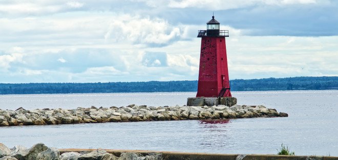 free lighthouse, lighthouse real estate for free, historic lighthouse preservation, free lighthouses, lighthouse home