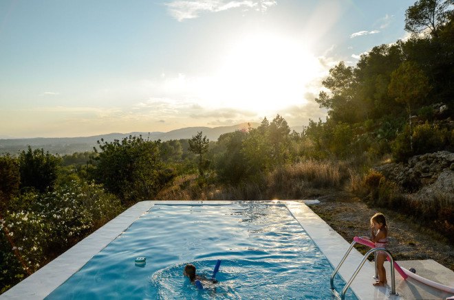Little house in the Campo by Ibiza Interiors and Standard Studio, stable renovation by Ibiza Interiors, stable renovation in Ibiza, stable renovation by Standard Studio, green renovation Ibiza, solar powered house in Ibiza