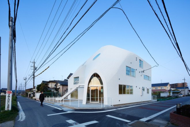 mad architects, japan, Okazaki, aichi prefecture, kindergarten, adaptive reuse, natural wood, renovation, japanese school, clover house