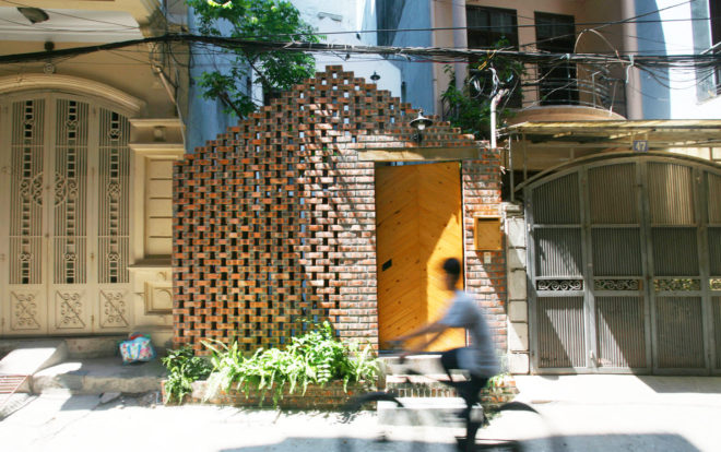 Maison T, Nghia-Architect, Hanoi, perforated brick, flexible spaces, garden space, flexible layout, green architecture, small houses