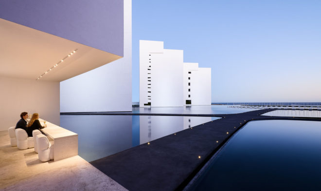 Mar Adentro Hotel, Nido restaurant, Mexico, floating architecture, Miguel Ángel Aragonés, minimalist design, minimalist furniture, walkways and ramps