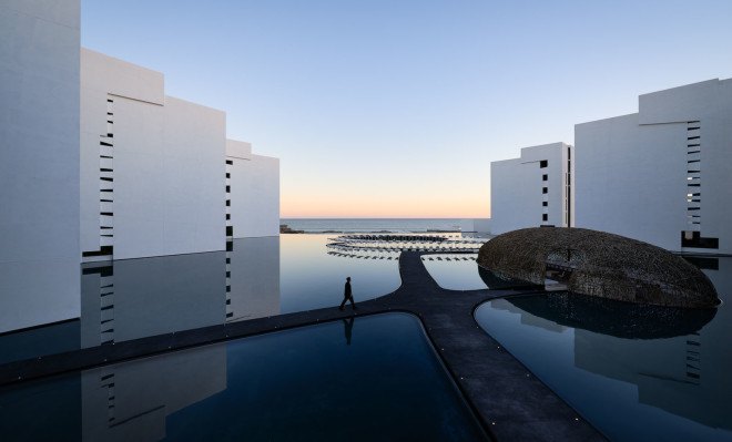 Mar Adentro Hotel, Nido restaurant, Mexico, floating architecture, Miguel Ángel Aragonés, minimalist design, minimalist furniture, walkways and ramps