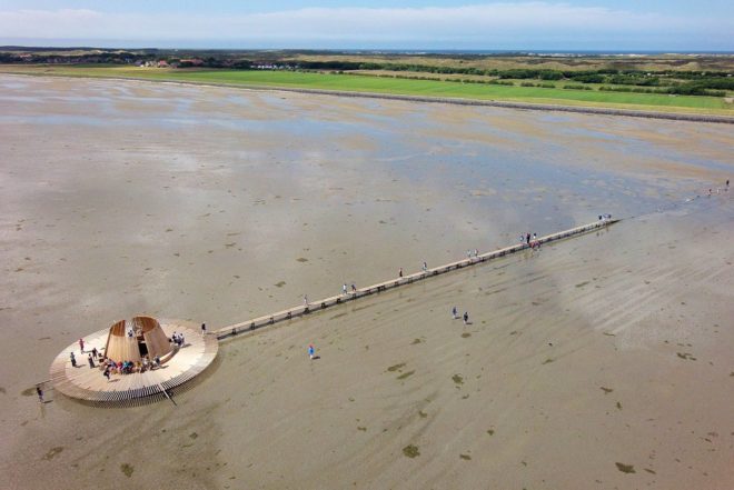Marc van Vliet, sun observatory, Drie Streken, Dutch design, The Netherlands, Terschelling, Oerol Festival, rising tides, floating pavilion,