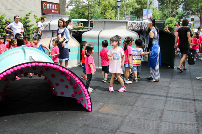 Re-create Taipei by Basurama, World Design Capital Taipei projects, World Design Capital project by Basurama, Basurama and AGUA Design, Basurama and City Yeast, trash into playgrounds, playgrounds made from trash, playgrounds with recycled materials