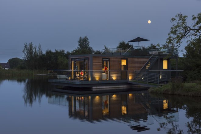 Bluefield Houseboats, energy efficient houseboats, passive design houseboats, prefab houseboats, modular houseboats, energy efficient floating homes, floating homes by Bluefield, prefabricated houseboats,
