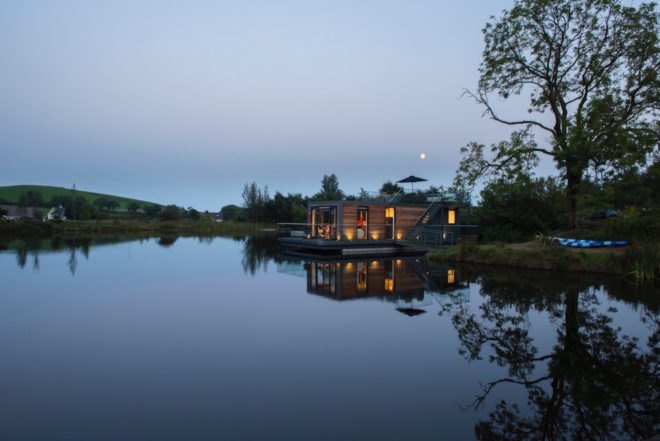 Bluefield Houseboats, energy efficient houseboats, passive design houseboats, prefab houseboats, modular houseboats, energy efficient floating homes, floating homes by Bluefield, prefabricated houseboats,