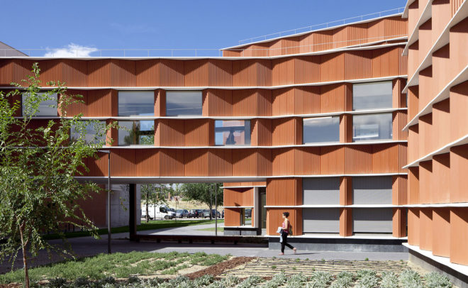 Madrid Carlos III University, Carmen Martín Gaite, LEED Platinum certification, educational building, ceramic panels, ceramic facade, Beldarrain, green architecture, LEED building