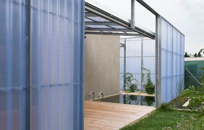 Casa en una Casa, House within a house, Plural architects, detached house, Slovakia, swimming pool, natural light, rear garden, storage spaces, green architecture