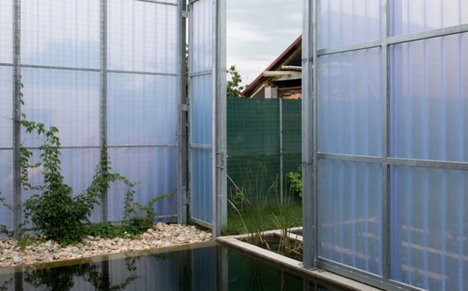Casa en una Casa, House within a house, Plural architects, detached house, Slovakia, swimming pool, natural light, rear garden, storage spaces, green architecture