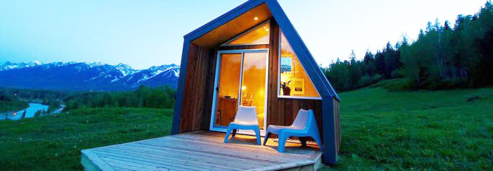 The Little Cabin Company, The Cobby tiny cabin, tiny house for glamping, tiny house, tiny cabin built from sustainably harvested wood, British Columbia Cobby Cabin, BC Cobby cabin, tiny luxury cabin BC, Canada