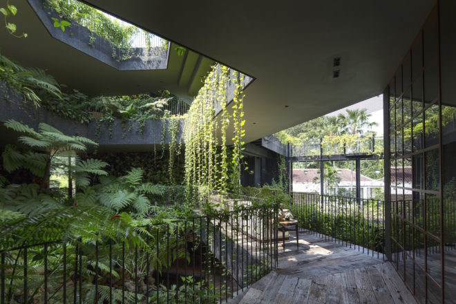 Cornwall Gardens by Chang Architects, Cornwall Gardens in Singapore, Cornwall Gardens multigenerational home, tropical paradise multigenerational home, green roof multigenerational architecture, multigenerational architecture in Singapore