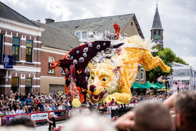 Corso Zundert, Zundert, Netherlands, the Netherlands, 2016 Corso Zundert, flower, flowers, flower parade, flower floats, dahlia, dahlias, dahlia floats, Apport