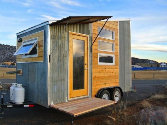 Durango Tiny House, Durango, Colorado, architecture, tiny homes, minimalist homes, tiny transportable homes, reclaimed materials, energy efficiency,