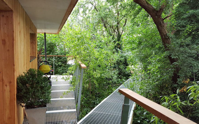 Dursley treehouse, Millar + Howard Workshop, England, building permit, Passive House certification, Passive House, treehouse, protected area, green architecture