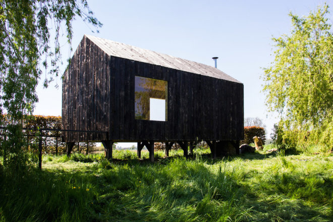 Hofer pavilion by Stal Collectief, Stal Collectief studio, experimental studio in Belgium, Hofer Pavilion in Belgium, movable pavilion on rails, experimental self-designed studio