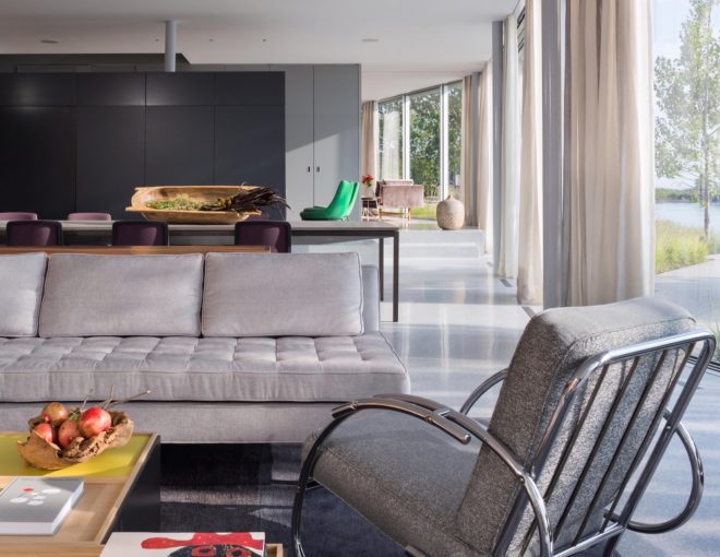 House to the Beach by Gluck+, geothermal energy house in Chicago, West Coast architecture in the midwest, Chicago lakeside house, modern minimalist architecture in Chicago, energy efficient architecture by Gluck+