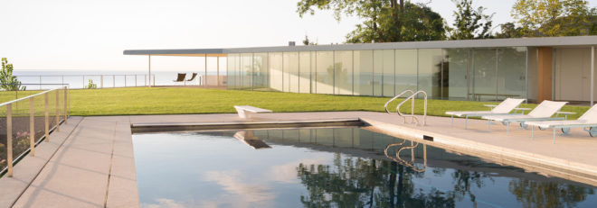 House to the Beach by Gluck+, geothermal energy house in Chicago, West Coast architecture in the midwest, Chicago lakeside house, modern minimalist architecture in Chicago, energy efficient architecture by Gluck+