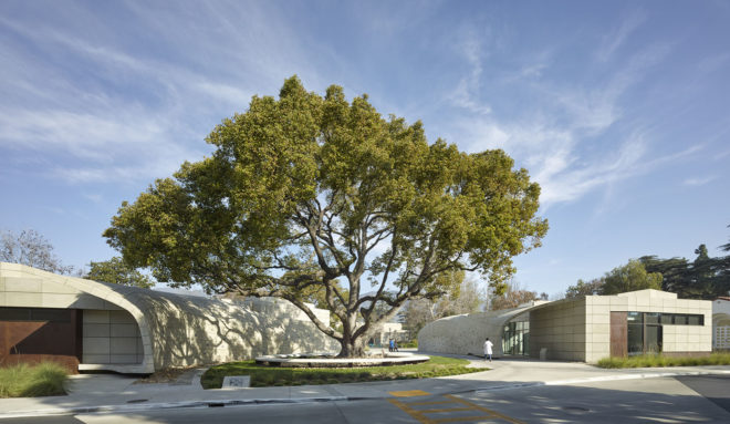 Kaplan Family Pavilion, City of Hope, research and treatment center, outdoor garden, LEED Platinum certification, pavilion, Belzberg Architects, medical center, green architecture, LEDs, LED lighting, concrete walls, drought-tolerant plant species