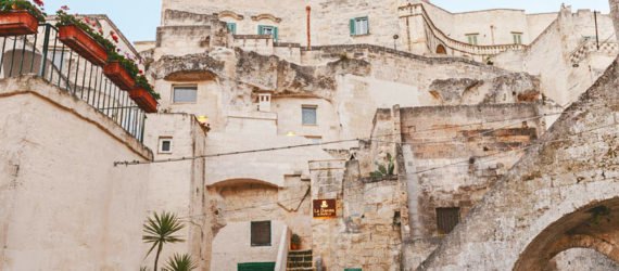 La Dimora di Metello Hotel, Manca Studio, cave dwellings, Italy, cave hotel, UNESCO World Heritage site, plaster, plaster walls, wood, green architecture, green renovation