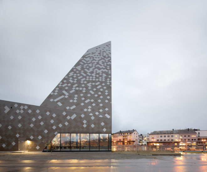Norwegian Mountaineering Center by Reiulf Ramstad Arkitekter, Norwegian Mountaineering Center architecture, mountain inspired architecture, climbing wall in Norway, diamond shingle facade