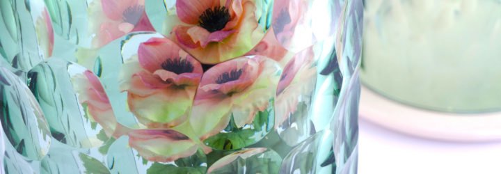 op-vase, form and seek, Bilge Nur Saltik, glass vase, kaleidoscope vase, flower vase, glass illusion, turkish vase, glass art, london design festival, london design 2016