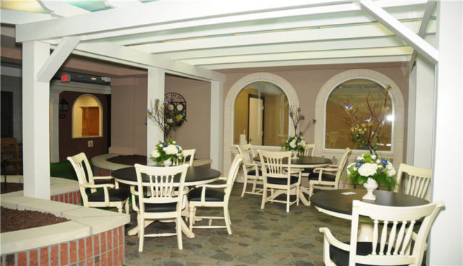 the lantern, ohio, assisted living facility, eldercare, nursing home, chagrin valley, madison, saybrook, south russell, biophilic, biophilic design, alzheimer's, dementia, memory loss