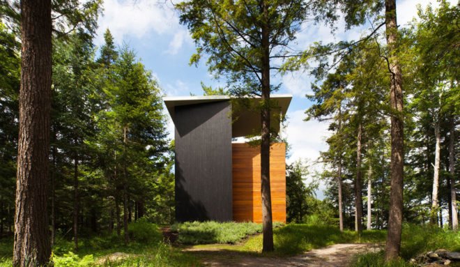 Jarnuszkiewicz house, Canada, timber cladding, YH2 Architecture, open-plan layout, Montreal, observation tower, belvedere, mezzanine, green architecture