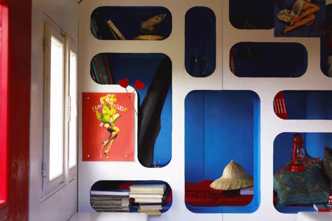 Tiny House France, Tiny House France by Joshua Woodsman, Tiny House France by Pin-Up Houses, tiny and affordable houses, French flag inspired architecture