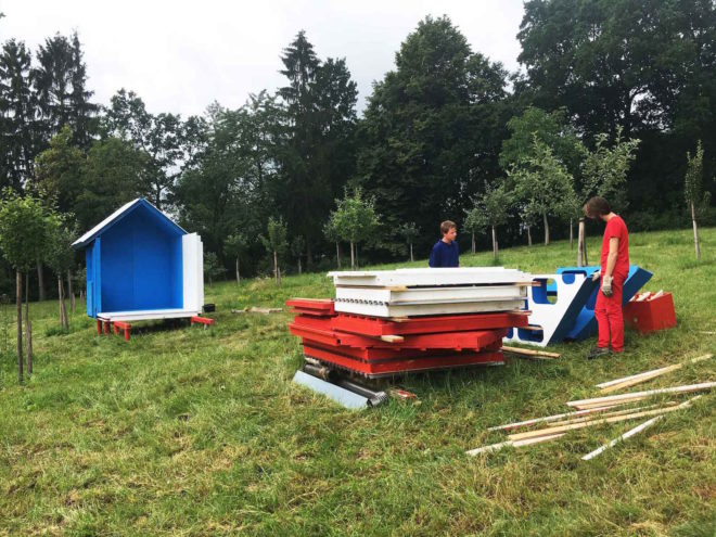 Tiny House France, Tiny House France by Joshua Woodsman, Tiny House France by Pin-Up Houses, tiny and affordable houses, French flag inspired architecture