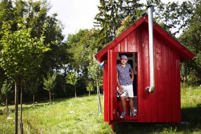 Tiny House France, Tiny House France by Joshua Woodsman, Tiny House France by Pin-Up Houses, tiny and affordable houses, French flag inspired architecture