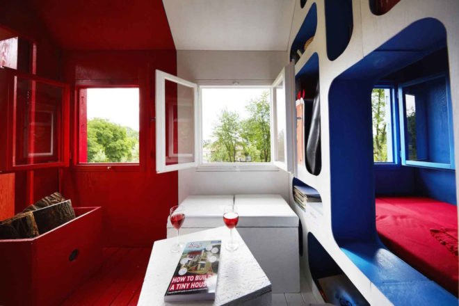 Tiny House France, Tiny House France by Joshua Woodsman, Tiny House France by Pin-Up Houses, tiny and affordable houses, French flag inspired architecture