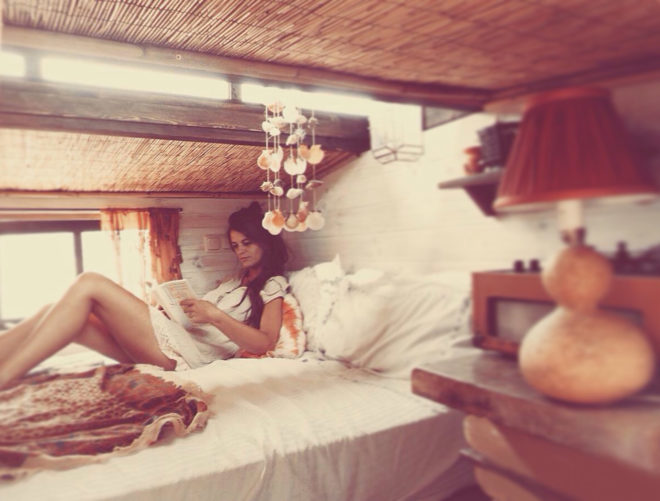 bohemian, boho, wooden house, tiny house, house on wheels, spain, off the grid, off-grid houses
