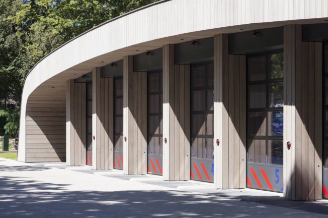 energy neutral ambulance station, Ambulance Station by Architectenforum, Ambulance station in Zeist, energy neutral architecture in Zeist, renewable materials in ambulance station, timber-framed ambulance station,