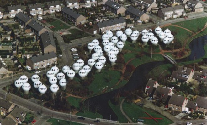 Bolwoningen, Dries Kreijkamp, netherlands, dutch architecture, spherical homes, globe homes, spherical apartments, bulb homes, 's-Hertogenbosch, Den Bosch, Maaspoort
