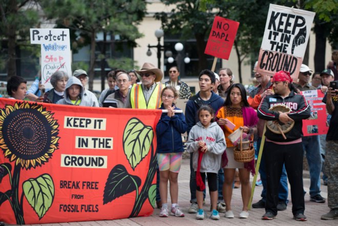 donald trump, dakota access, dapl, dakota access pipeline, energy transfer partners, kelcy warren, climate change denier, trump investments, trump pipeline connection