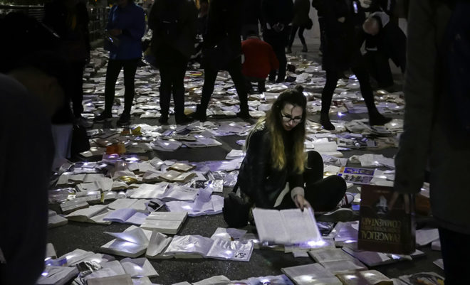 Luzinterruptus, Literature vs. Traffic, art installation, interactive installation, Toronto, Nuit Blanche, Canada, temporary installation, recycled art, green design