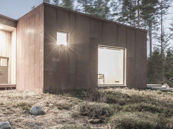 Residence in Muhos by Alt Arkkitehdit, green roofed Finnish house, Residence in Muhos, green roof Corten steel architecture, Corten steel-clad architecture, houses that blend into the surroundings,