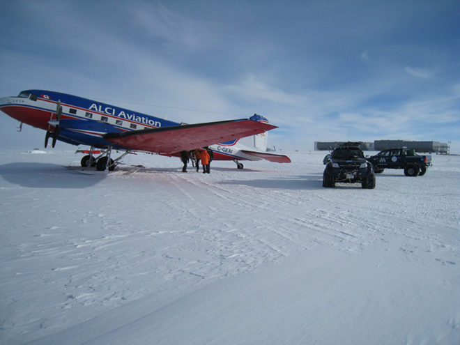 antarctica, south pole, camp whichaway, white desert, eco-friendly camp, eco-friendly resort, eco-friendly vacation, luxury camp, emperor penguins, penguins, ice caves