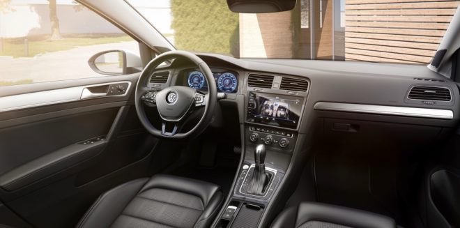 vw, vw e-golf, volkswagen, e-golf, volkswagen electric car, electric car, electric motor, la auto show, automobility la, green car, green transportation, 2017 vw e-golf